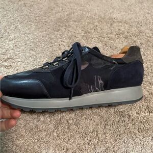 Magnanni Dark Blue Camouflage Sneakers